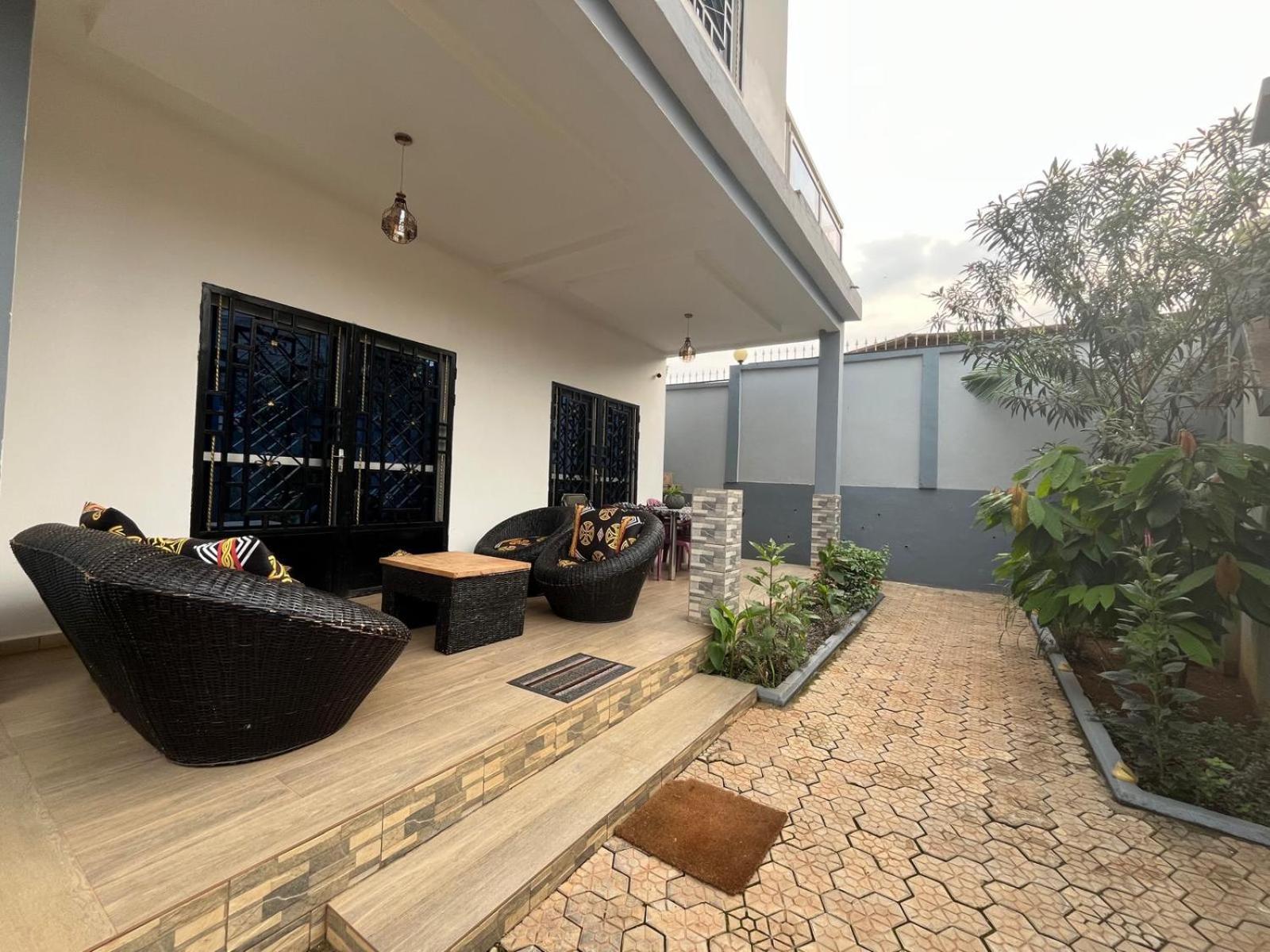 Afan Yaounde Lodge Dış mekan fotoğraf